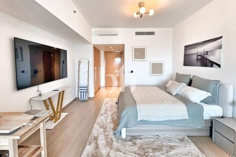 Appartement te huur in Yas Island, Abu Dhabi, VAE 49 vr.m., nr 642432 - foto 1