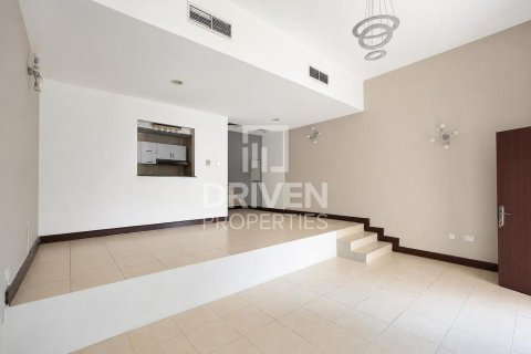 Maison de ville à louer à Jumeirah Village Circle, Dubai, EAU 4 chambres, 156.26 m2 № 754194 - photo 4