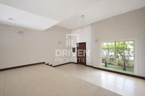 Maison de ville à louer à Jumeirah Village Circle, Dubai, EAU 4 chambres, 156.26 m2 № 754194 - photo 7