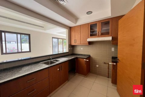 Villa til salgs i Reem, Dubai, Emiratene 4 soverom, 273.9 kvm Nr. 647860 - Foto 4