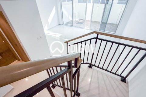 Townhouse sa Dubai, UAE 3 silid-tulugan, 112.23 sq.m. № 735539 - larawan 6