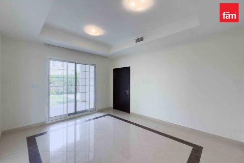 Vilë në Dubai, Emiratet e Bashkuara Arabe 3 dhoma gjumi, 569.8 m2. № 631949 - Foto 2