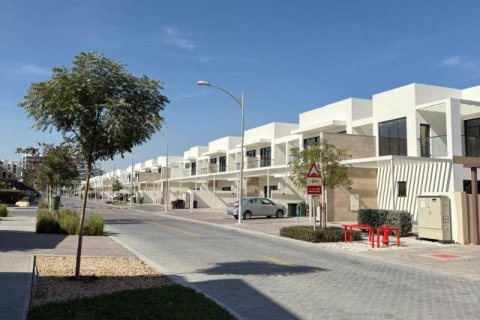 خانه شهری برای اجاره در DAMAC Hills (Akoya by DAMAC)، Dubai، امارات متحده عربی 3 خوابه ، 150 متر مربع ، شماره 713687 - تصویر 9