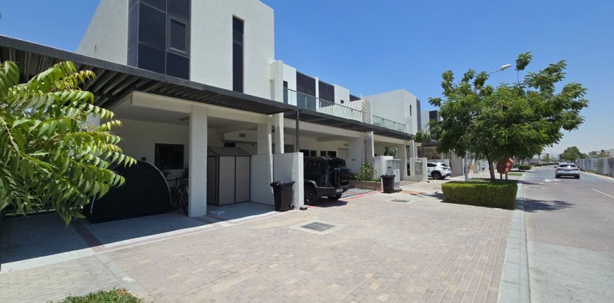 خانه شهری در Dubai ، امارات متحده عربی 3 خوابه ، 177.8 متر مربع.  شماره 719841