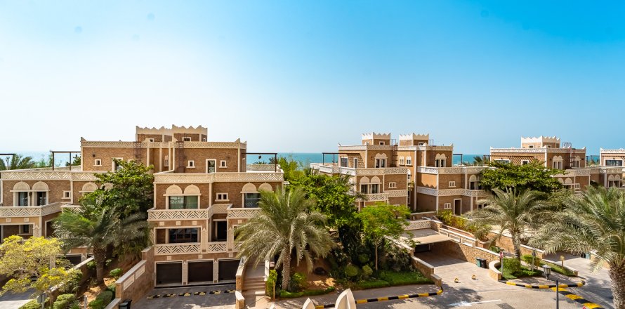 Leilighet i Palm Jumeirah, Dubai, Emiratene 2 soverom, 224 kvm nr. 766092