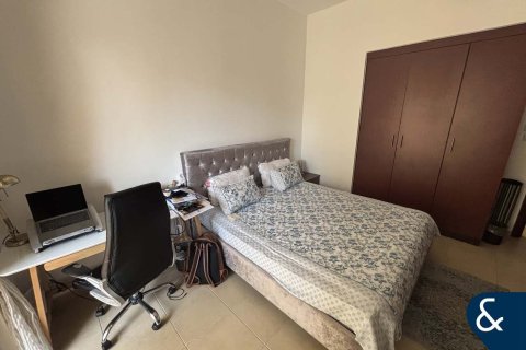 Apartamento en alquiler en Jumeirah Beach Residence, Dubai, EAU 2 dormitorios, 121 m2 № 668021 - foto 15