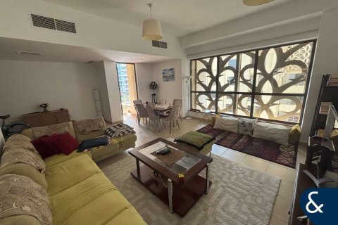 Apartamento en alquiler en Jumeirah Beach Residence, Dubai, EAU 2 dormitorios, 121 m2 № 668021 - foto 2