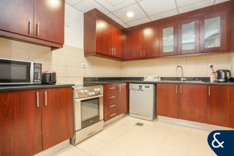 דירה להשכרה ב Jumeirah Beach Residence, Dubai, איחוד האמירויות 2 חדרי שינה, 119 מ"ר, מספר 668022 - תמונה 6