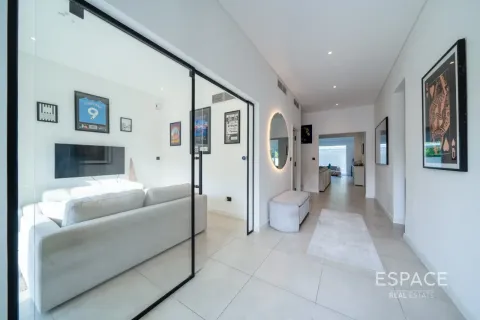 Vila di Meadows, Dubai, UAE 5 bilik tidur, 416 meter persegi № 737818 - foto 10