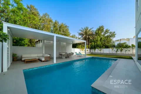 Vila di Meadows, Dubai, UAE 5 bilik tidur, 416 meter persegi № 737818 - foto 19