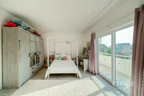 Vila di Meadows, Dubai, UAE 5 bilik tidur, 416 meter persegi № 737818 - foto 16