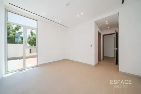 Vila di Jumeirah Park, Dubai, UAE 5 bilik tidur, 555 meter persegi № 737819 - foto 9