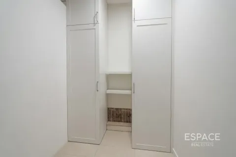 Apartmen di Jumeirah Village Circle, Dubai, UAE 1 bilik tidur, 99 meter persegi № 737806 - foto 6