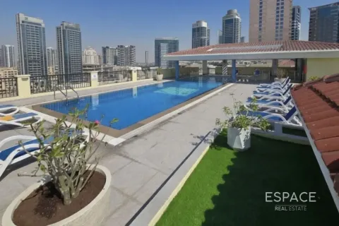 Korter asukohaga Jumeirah Village Circle, Dubai, AÜE: 1 magamistoaga, 99 m² Nr 737806