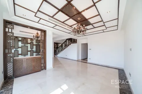 Villa in Jumeirah Islands, Dubai, UAE 5 bedrooms, 520 sq.m. № 737805 - photo 5