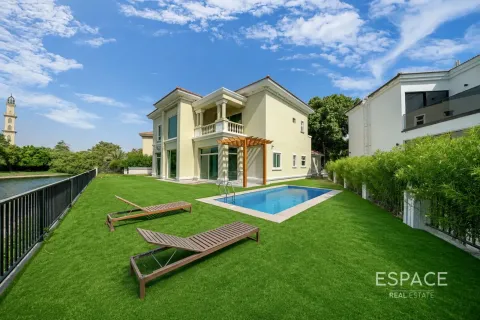 Villa in Jumeirah Islands, Dubai, UAE 5 bedrooms, 520 sq.m. № 737805 - photo 2
