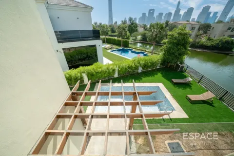 Villa in Jumeirah Islands, Dubai, UAE 5 bedrooms, 520 sq.m. № 737805 - photo 18