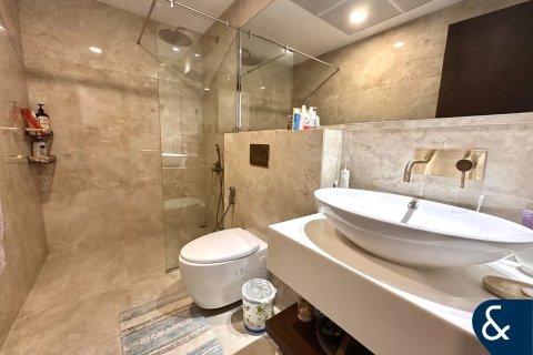 Downtown Dubai (Downtown Burj Dubai), UAE의 판매용 아파트 침실 1개, 84제곱미터 번호 739605 - 사진 15