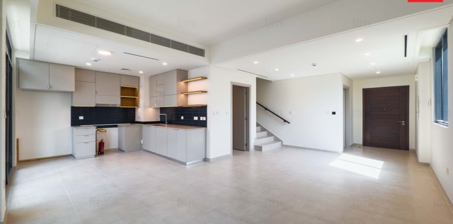 Villetta a schiera a Dubai, EAU 3 camere da letto, 134.2 mq. № 708376