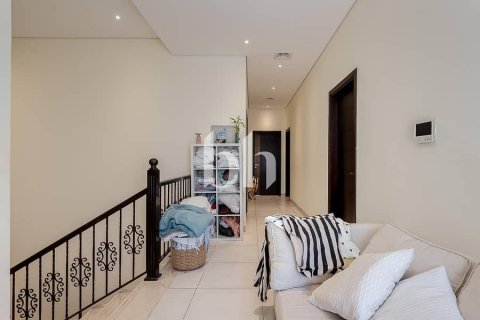 Vila v Sharjah, SAE 5 ložnice, 370 m² Č.: 642924 - fotografie 6
