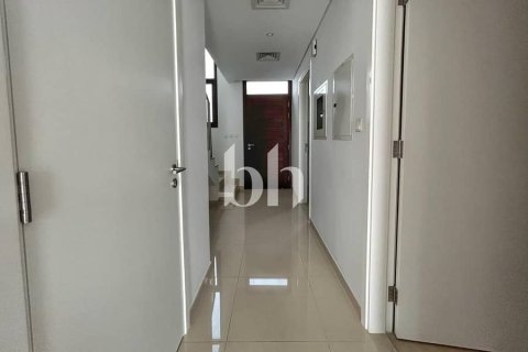 Māja Al Tai, Sharjahjā, AAE 3 istabas, 187 m2 Nr. 642926 - attēls 7