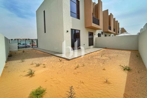 Māja Al Tai, Sharjahjā, AAE 3 istabas, 187 m2 Nr. 642926 - attēls 3
