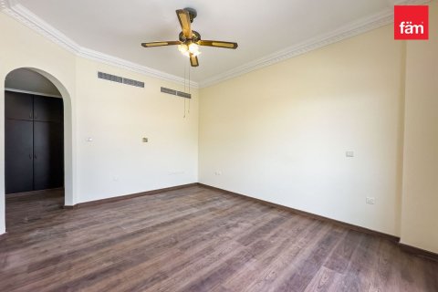 Vila v Al Barsha, Dubai, SAE 5 ložnice, 1393.5 m² Č.: 699748 - fotografie 11