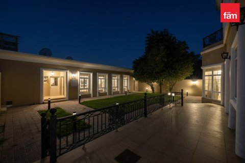 Vila v Al Barsha, Dubai, SAE 5 ložnice, 1393.5 m² Č.: 699748 - fotografie 30