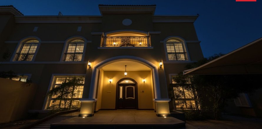Vila v Al Barsha, Dubai, SAE 5 ložnice, 1393.5 m² Č.: 699748