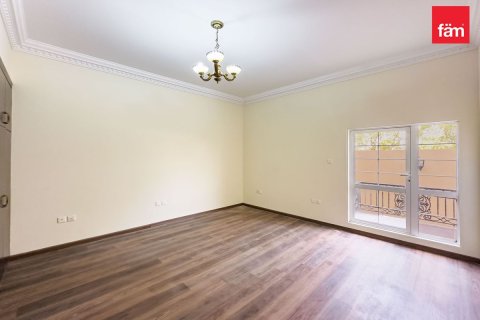 Villa à louer à Al Barsha, Dubai, EAU 5 chambres, 1394 m2 № 699748 - photo 2