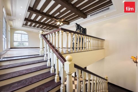 Vila v Al Barsha, Dubai, SAE 5 ložnice, 1393.5 m² Č.: 699748 - fotografie 10