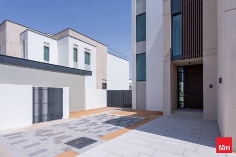 Vila di Dubai, UAE 5 bilik tidur, 616 meter persegi № 660243 - foto 11