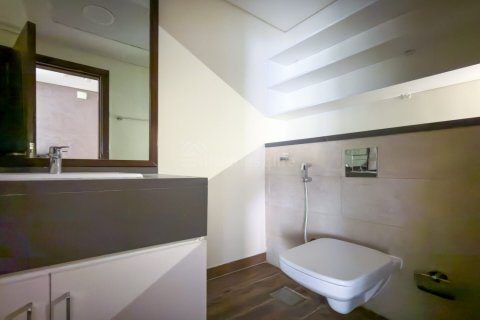 Al Furjan, Dubai, UAE의 임대용 아파트 침실 3개, 179제곱미터 번호 723158 - 사진 8