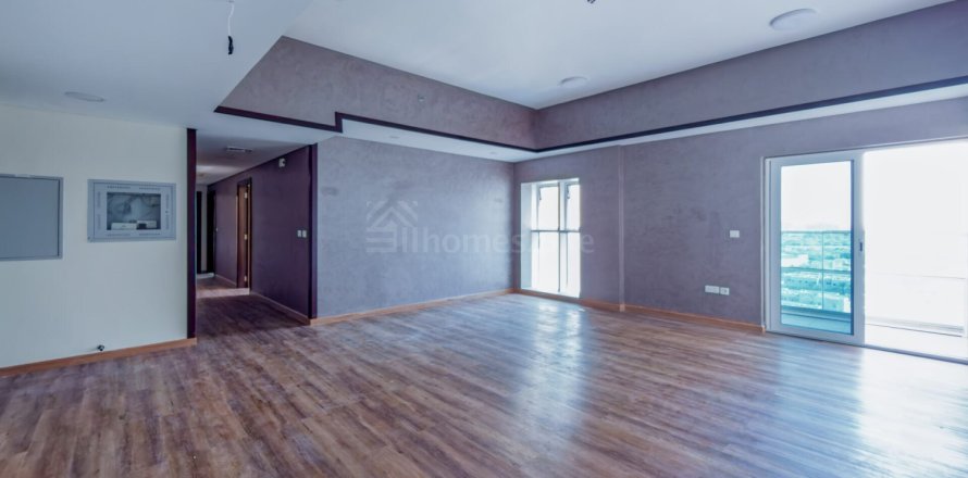 Al Furjan, Dubai, UAE의 아파트 침실 3개, 179제곱미터 번호 723158