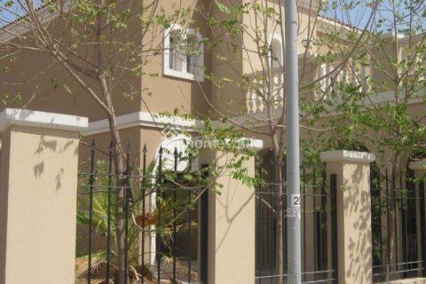 Jumeirah Village Circle, Dubai, UAE의 임대용 타운하우스 침실 3개, 317제곱미터 번호 723161 - 사진 8