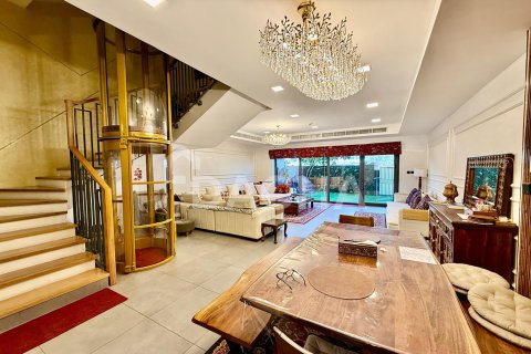 Villa itt: Jumeirah Village Circle, Dubai, EAE, 4 hálószoba, 169 m², azonosító: 706619