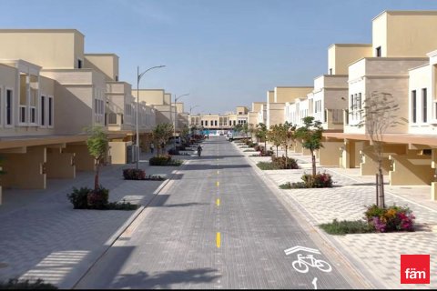 Rumah bandar di Dubai, UAE 3 bilik tidur, 144 meter persegi № 713850 - foto 9