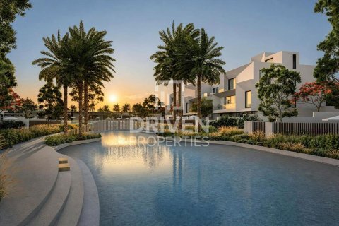 Vilë në Dubai, Emiratet e Bashkuara Arabe 4 dhoma gjumi, 542.83 m2. № 742727 - Foto 7