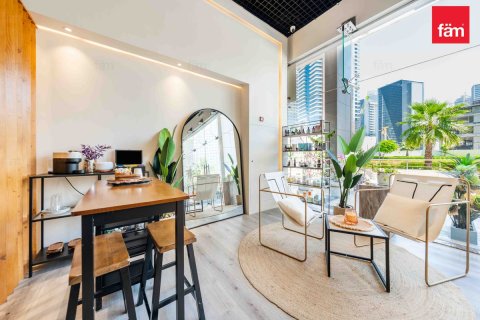 Dyqan në Business Bay, Dubai, Emiratet e Bashkuara Arabe 95.4 m2. № 717570