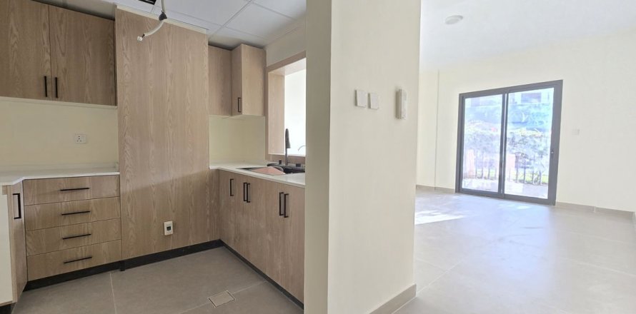 Appartamento a Dubai, EAU 2 camere da letto, 125.1 mq. № 687513