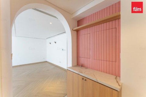 Townhouse in Dubai, UAE 3 bedrooms, 259.2 sq.m. № 687518