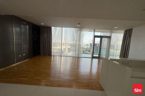 شقة للإيجار في دبي، الإمارات العربية المتحدة 3 غرفة نوم ، 194.8 متر مربع ، رقم 687517 - صورة 2