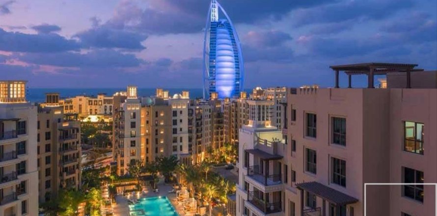 آپارتمان در Umm Suqeim، Dubai ، امارات متحده عربی 2 خوابه ، 183.58 متر مربع.  شماره 747219