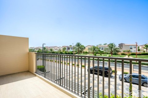 Townhouse in Jumeirah Golf Estates, Dubai, UAE 3 bedrooms, 142.33 sq.m. № 747215 - photo 1