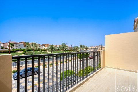 Townhouse in Jumeirah Golf Estates, Dubai, UAE 3 bedrooms, 142.33 sq.m. № 747215 - photo 8