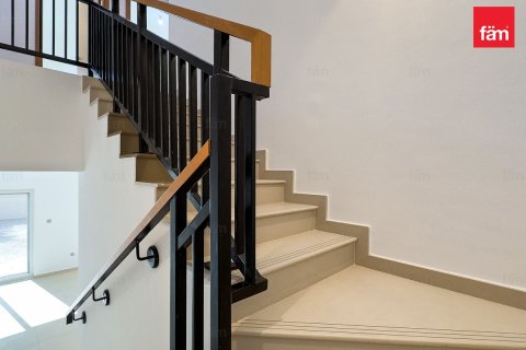 Casa urbana para arrendamento em Dubai, EAU 3 quartos, 224.9 m2 № 679038 - foto 11