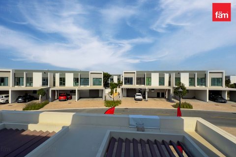 Casa urbana para arrendamento em Dubai, EAU 3 quartos, 224.9 m2 № 679038 - foto 8