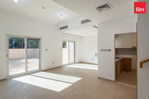 Casa urbana para arrendamento em Dubai, EAU 3 quartos, 224.9 m2 № 679038 - foto 2
