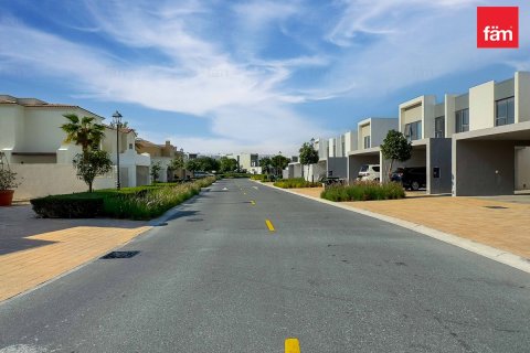 Casa urbana para arrendamento em Dubai, EAU 3 quartos, 224.9 m2 № 679038 - foto 17