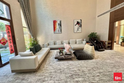 Villa para arrendamento em Dubai, EAU 5 quartos, 925.4 m2 № 659185 - foto 4